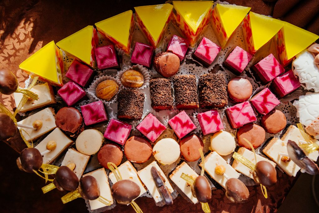 Desserts & Festive Accompaniments